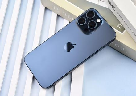 铁岭苹果维修点分享iPhone 15 Pro Max屏幕更换全新实操风险 